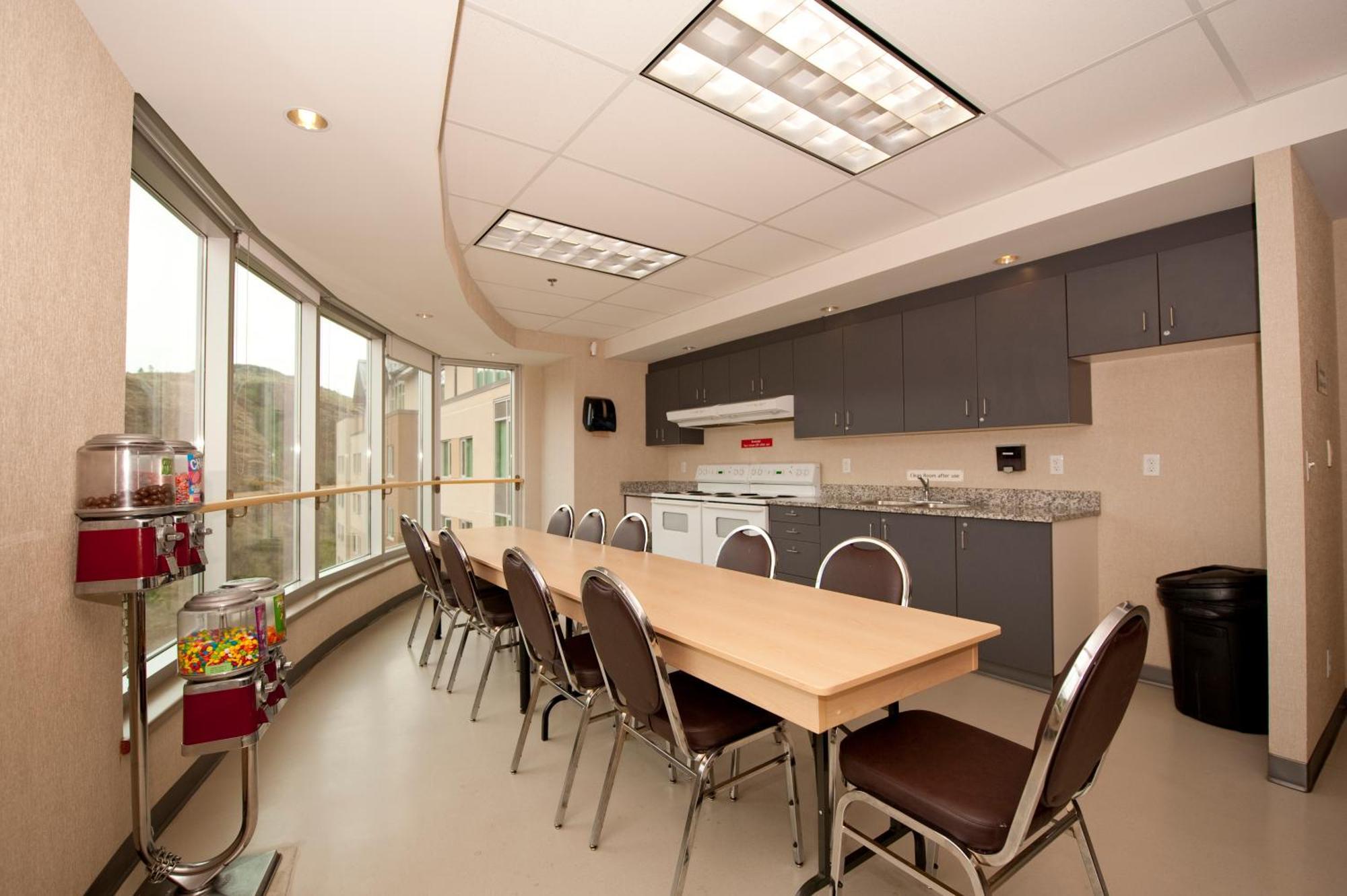 Hotel & Conference Centre - 2*