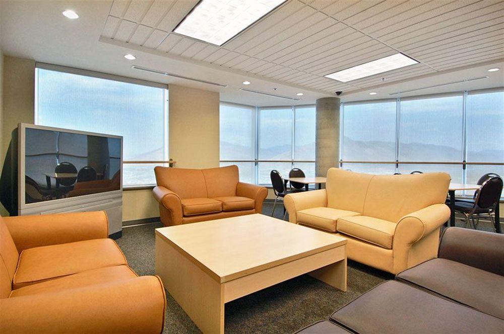 & Conference Centre - Hotel 2*