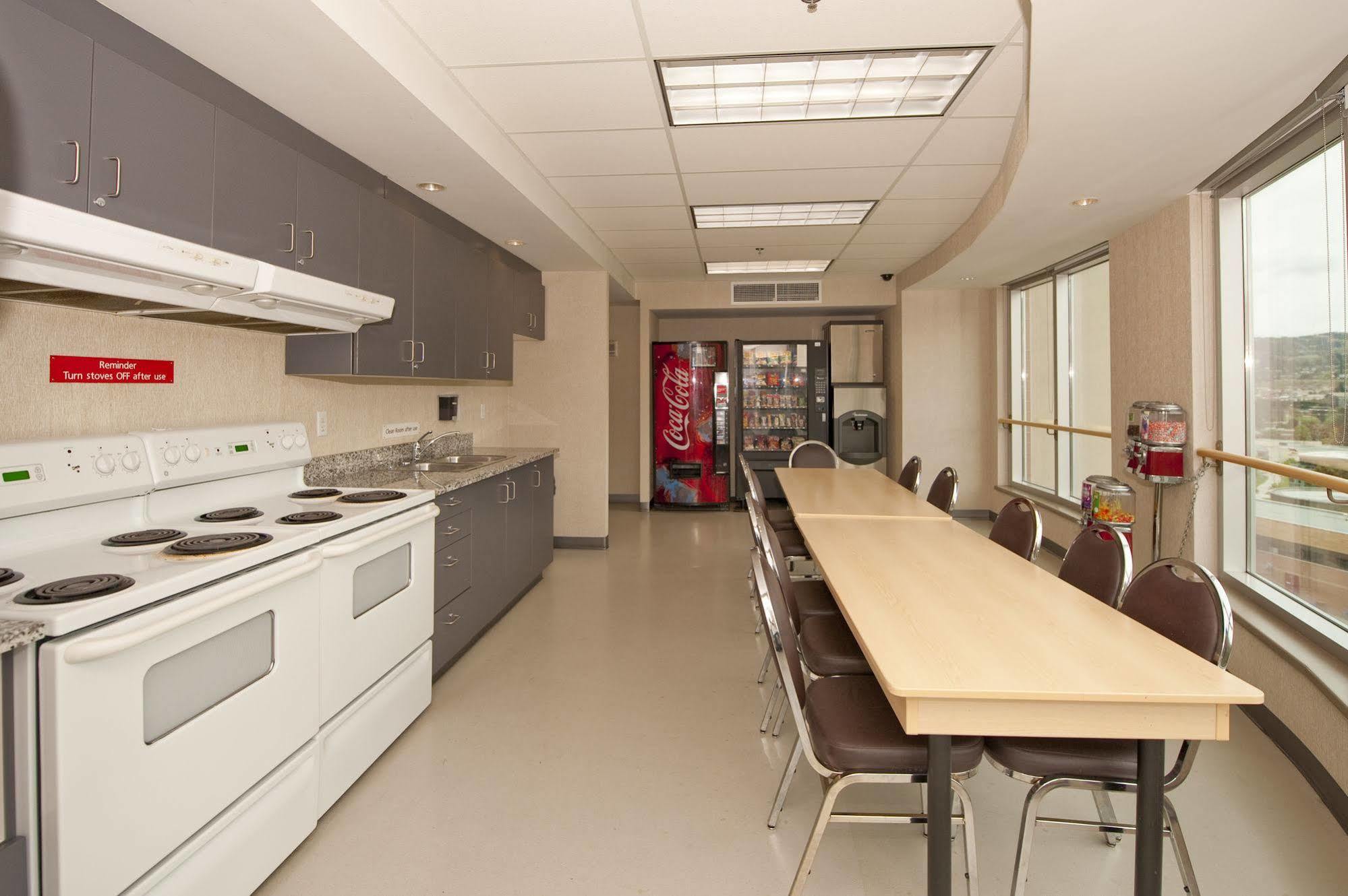 & Conference Centre - Hotel 2*